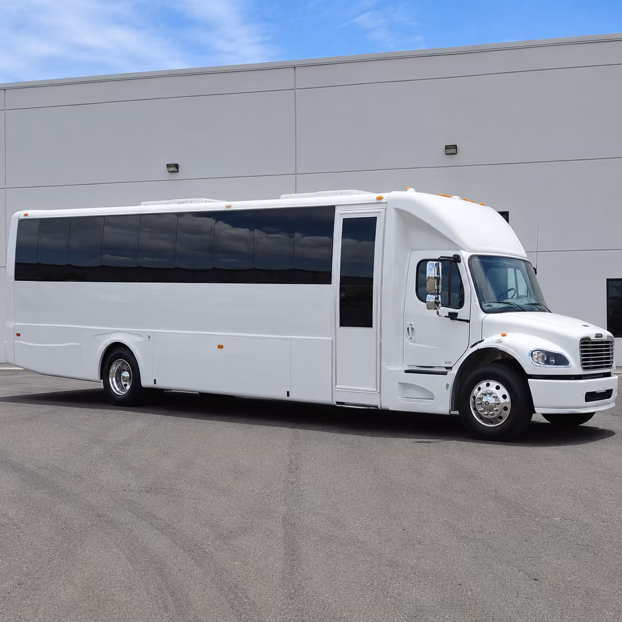 airport shuttle buses for convention groups flying into wichita