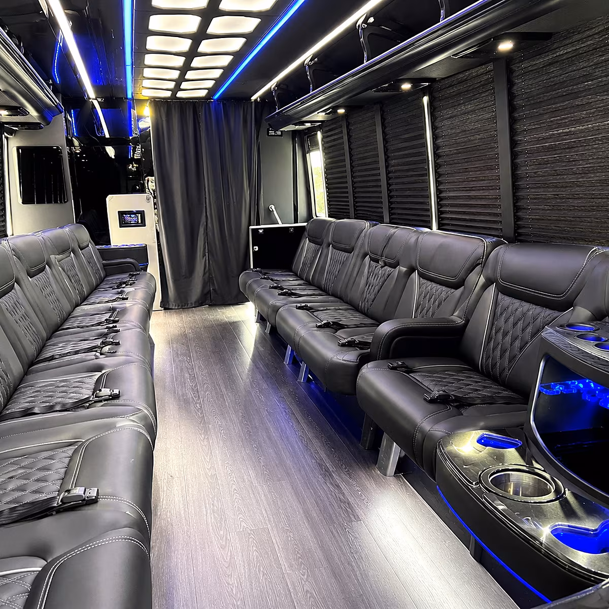 evening event and banquet buses for wichita convention attendees