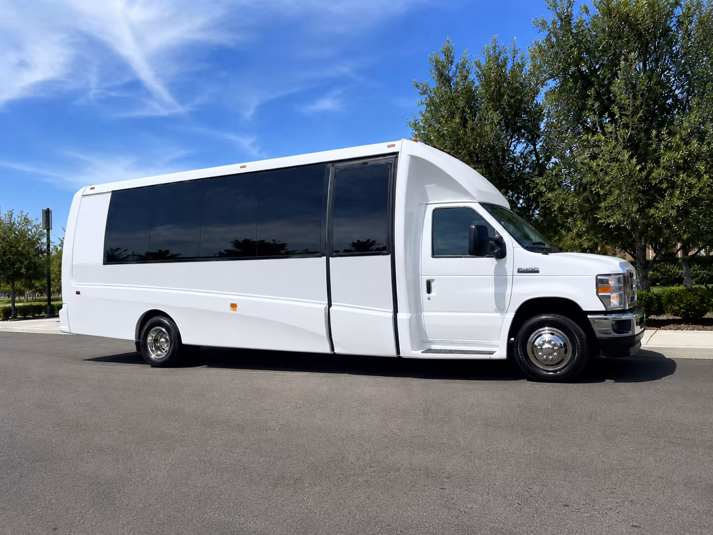 minibus rentals for small group wine tastings around wichita