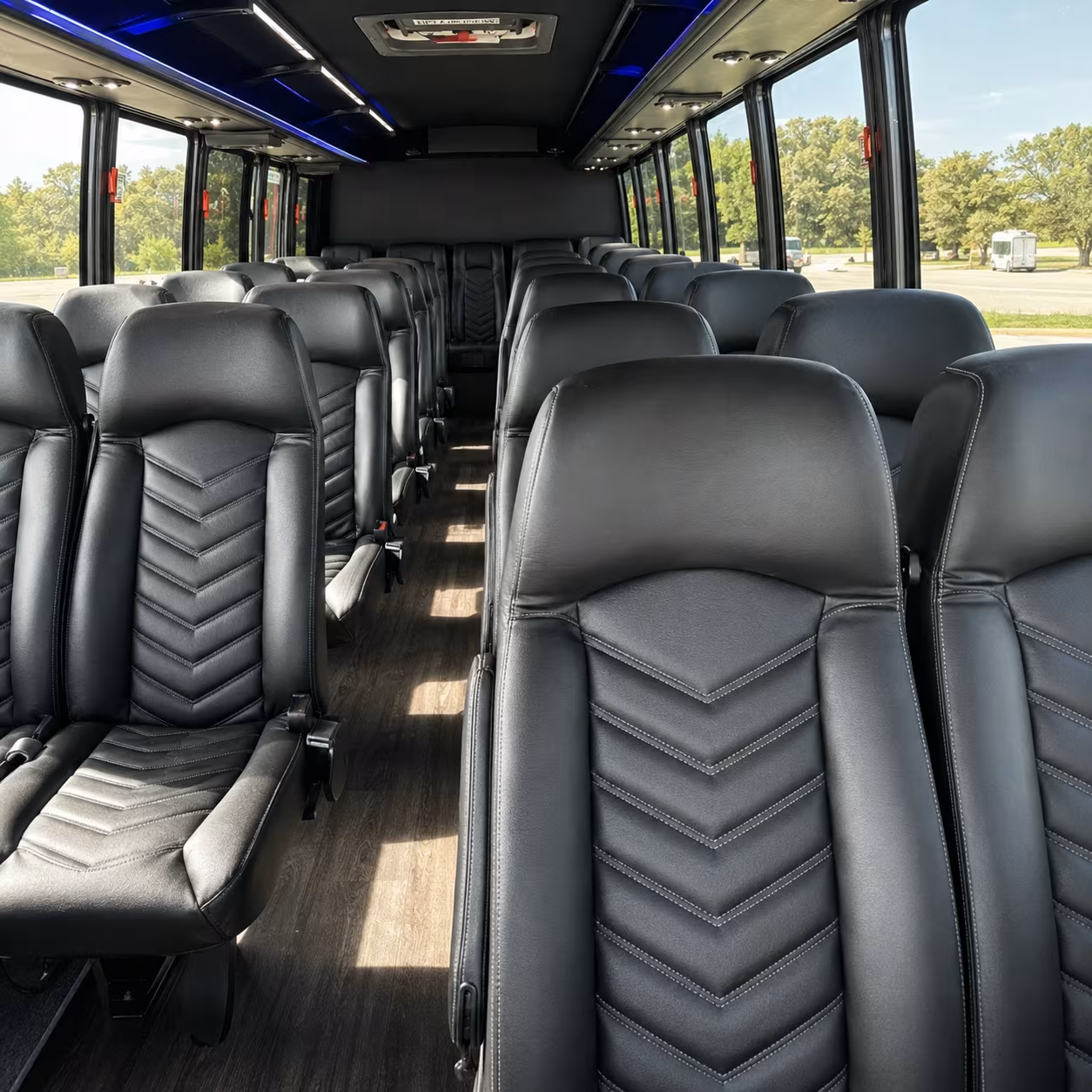 minibuses for zoo and nature field trips around wichita