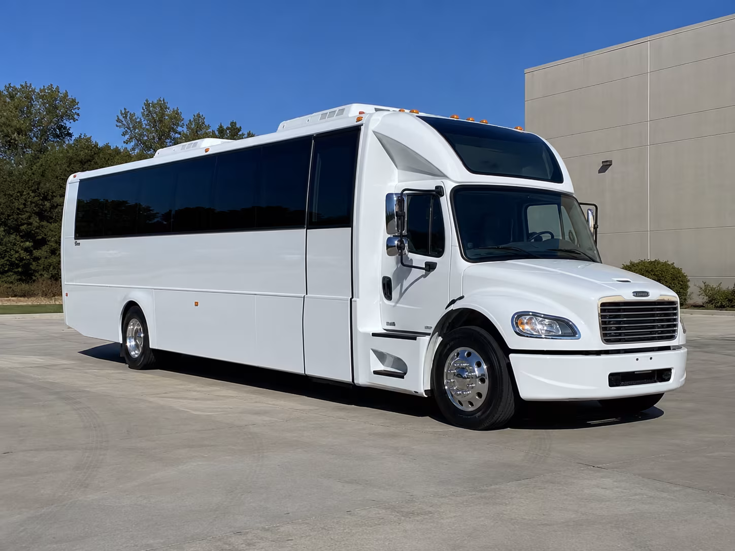 wichita bachelorette party buses for dinner dancing and late nights out